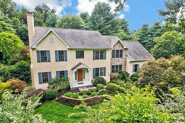 2.8 Acres of Land with Home for Sale in Kennett Square, Pennsylvania