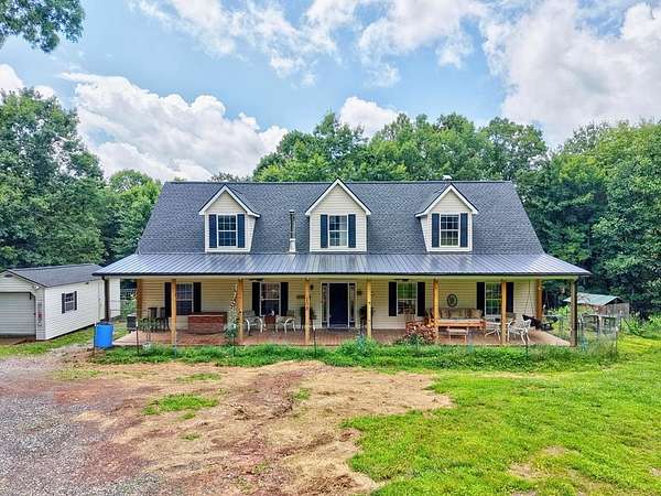 10.3 Acres of Land with Home for Sale in Max Meadows, Virginia