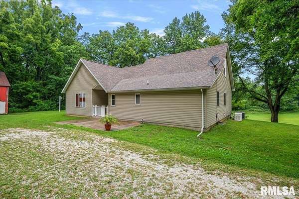 40 Acres of Recreational Land with Home for Sale in Virginia, Illinois