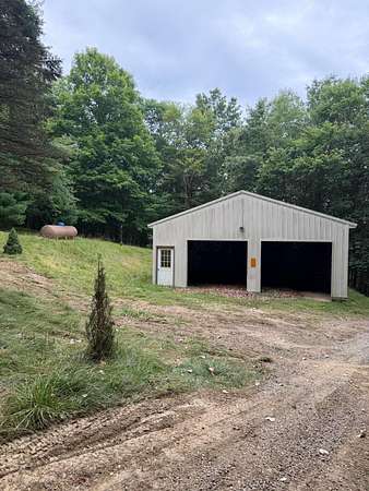 5 Acres of Residential Land for Sale in Howard, Ohio