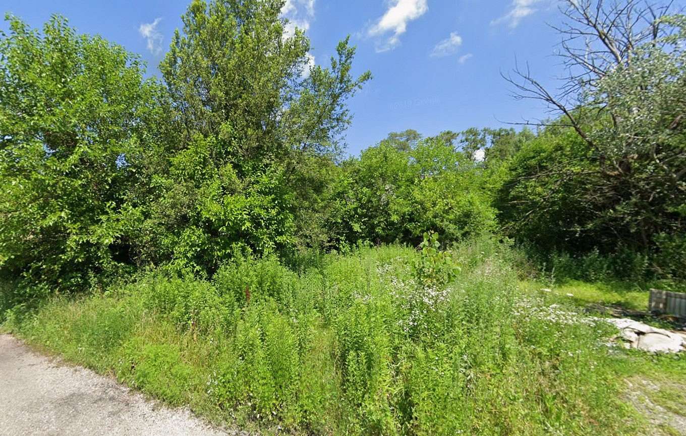 0.12 Acres of Land for Sale in Chicago, Illinois