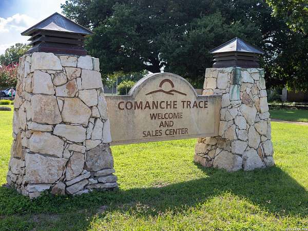 1.34 Acres of Residential Land for Sale in Kerrville, Texas