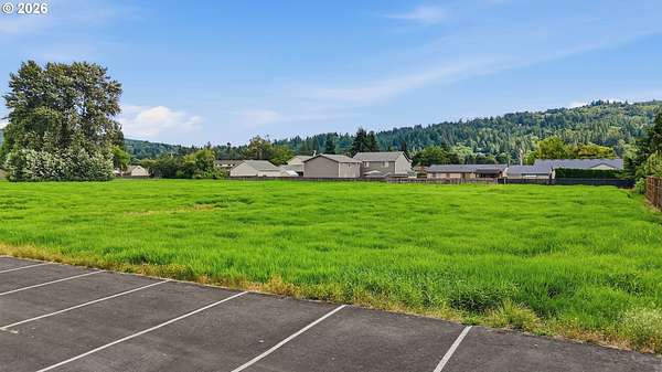 3.26 Acres of Residential Land for Sale in Longview, Washington