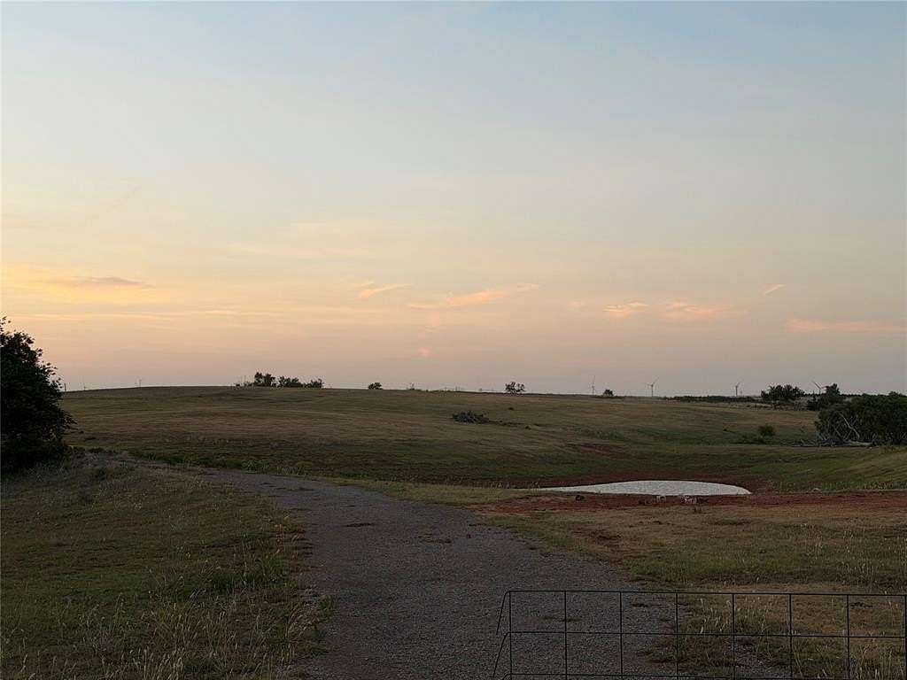 313 Acres of Land for Sale in Cheyenne, Oklahoma