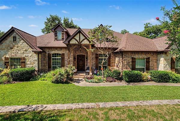 2.12 Acres of Land with Home for Sale in Aledo, Texas