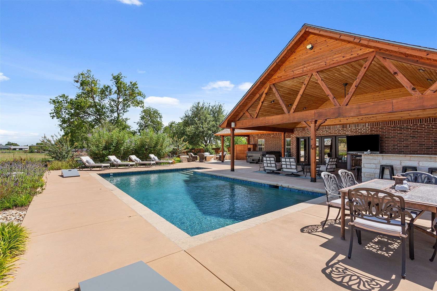 5.13 Acres of Land with Home for Sale in Robinson, Texas