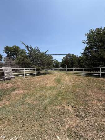 30 Acres of Land for Sale in Purdon, Texas