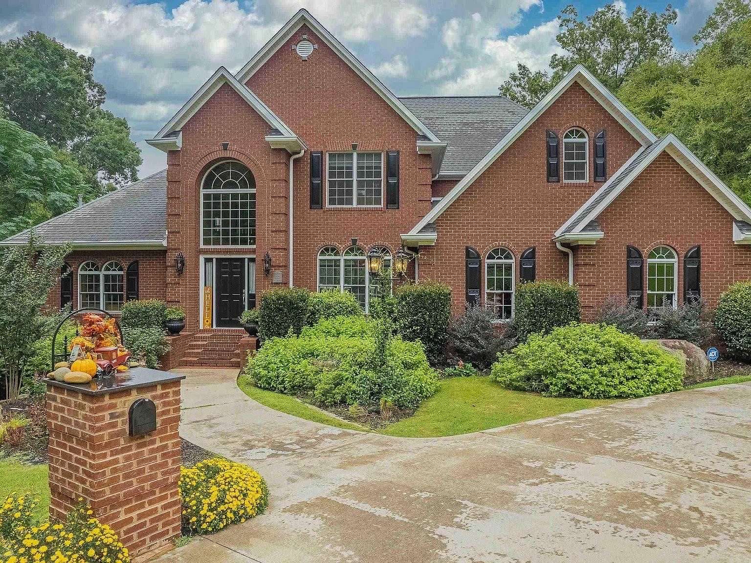 2 Acres of Land with Home for Sale in Elberton, Georgia