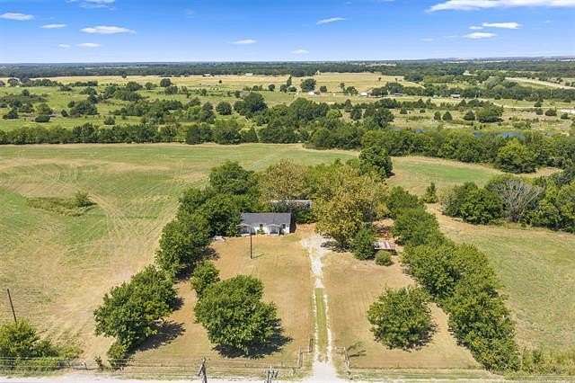 37.5 Acres of Agricultural Land with Home for Sale in Ardmore, Oklahoma