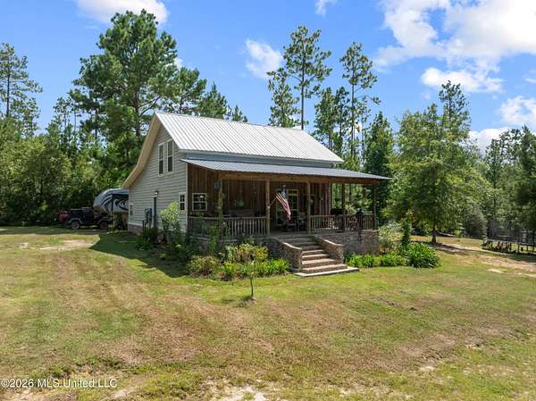 18.5 Acres of Land with Home for Sale in Lumberton, Mississippi