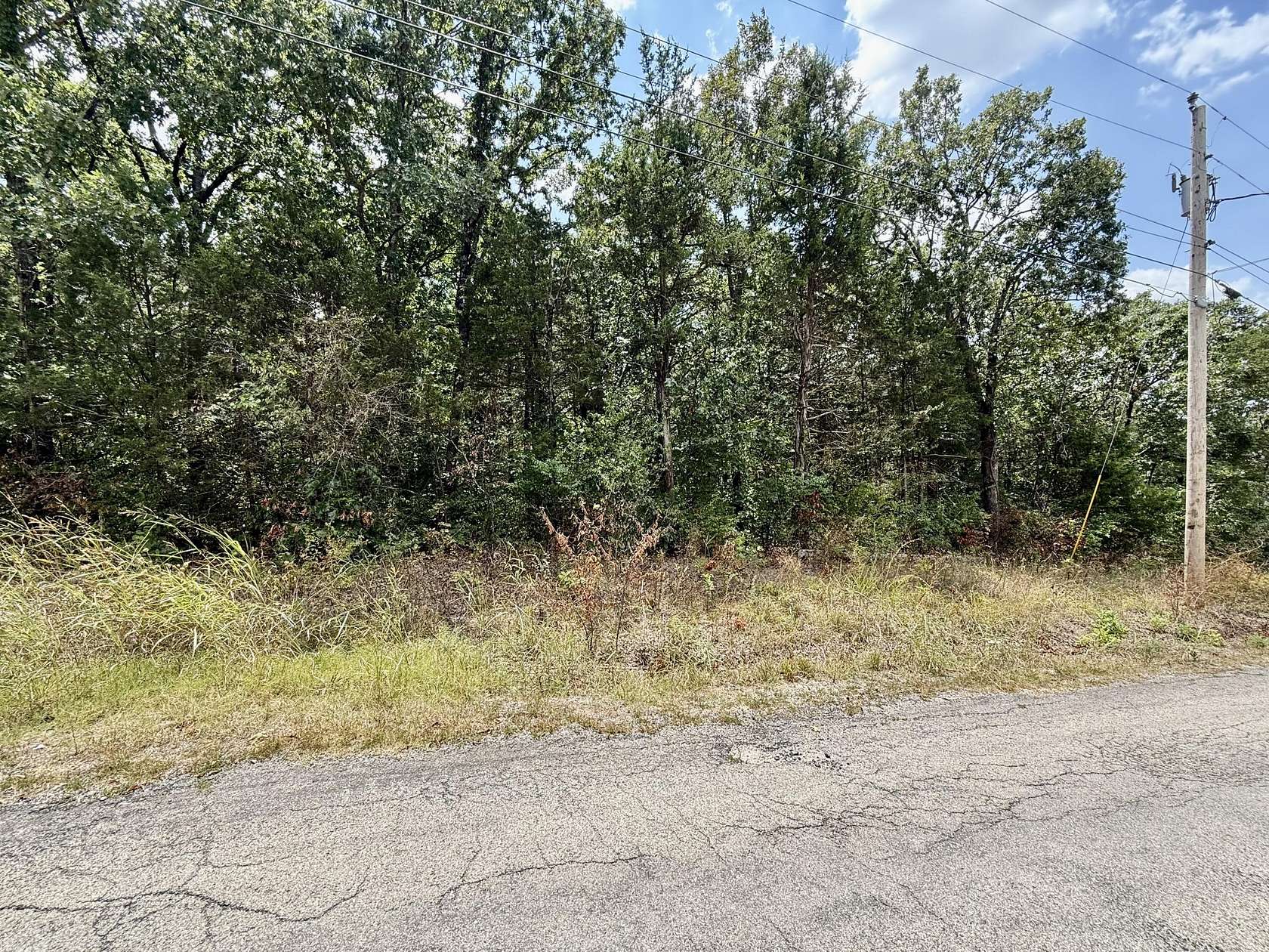 0.14 Acres of Residential Land for Sale in Merriam Woods, Missouri