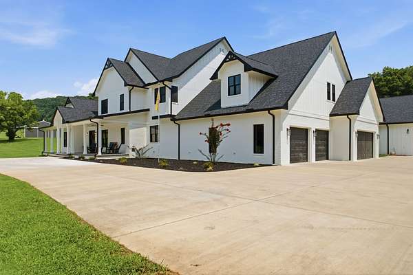 6 Acres of Land with Home for Sale in Pulaski, Tennessee