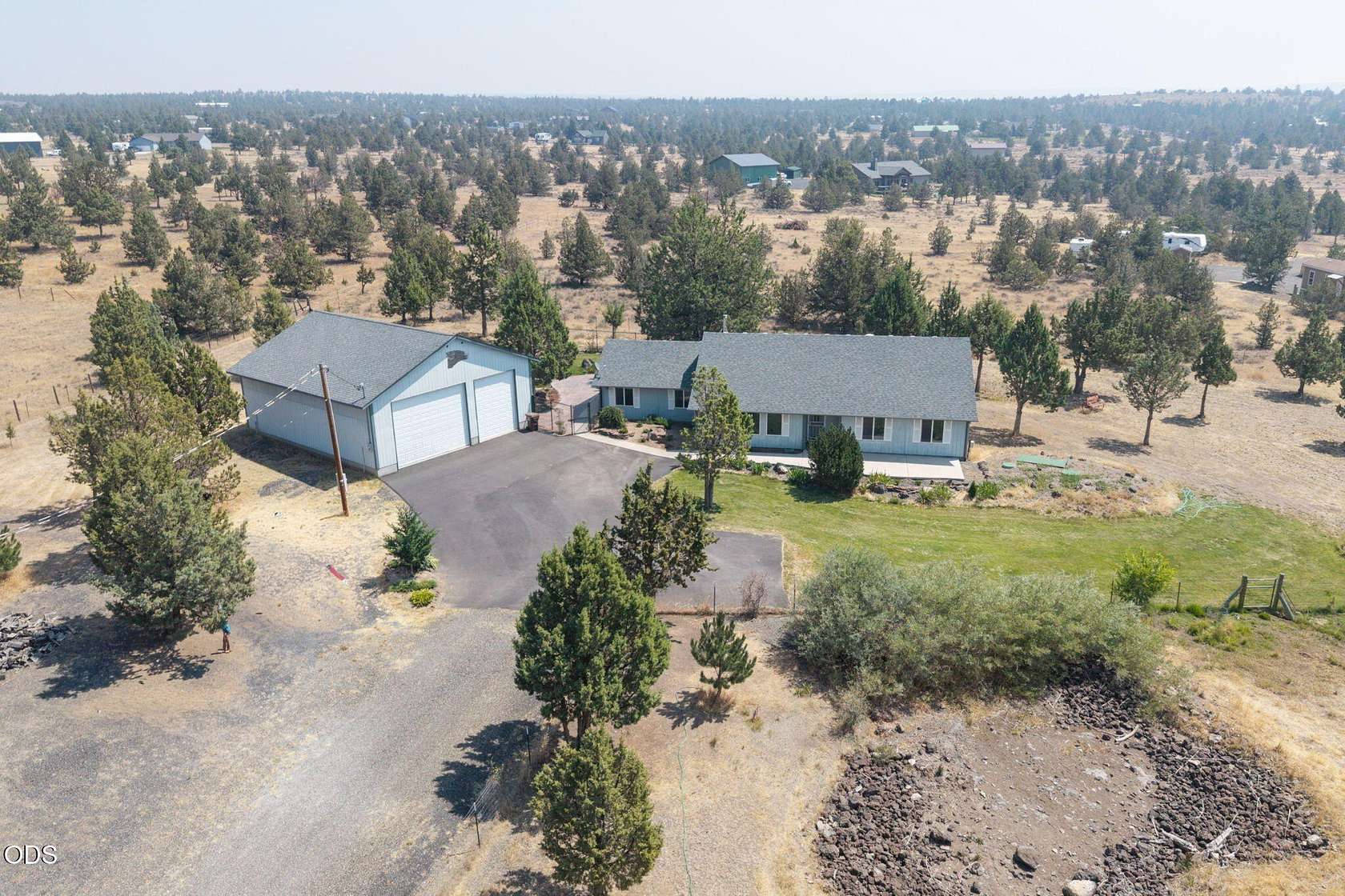 5 Acres of Land with Home for Sale in Prineville, Oregon
