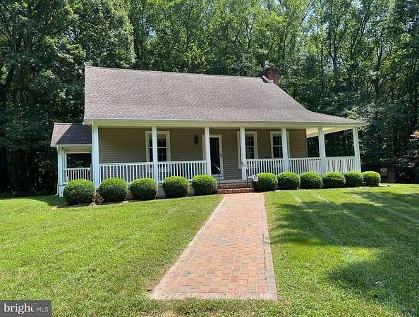 13.8 Acres of Recreational Land with Home for Sale in Pennsville, New Jersey