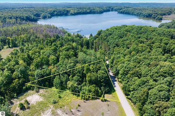 0.95 Acres of Residential Land for Sale in Bellaire, Michigan