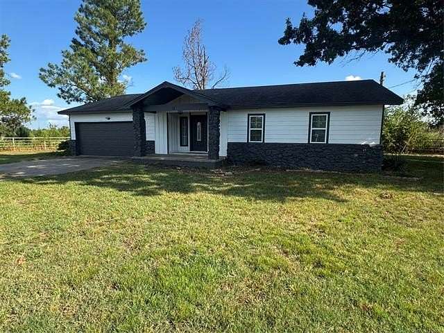 6 Acres of Land with Home for Sale in Muskogee, Oklahoma