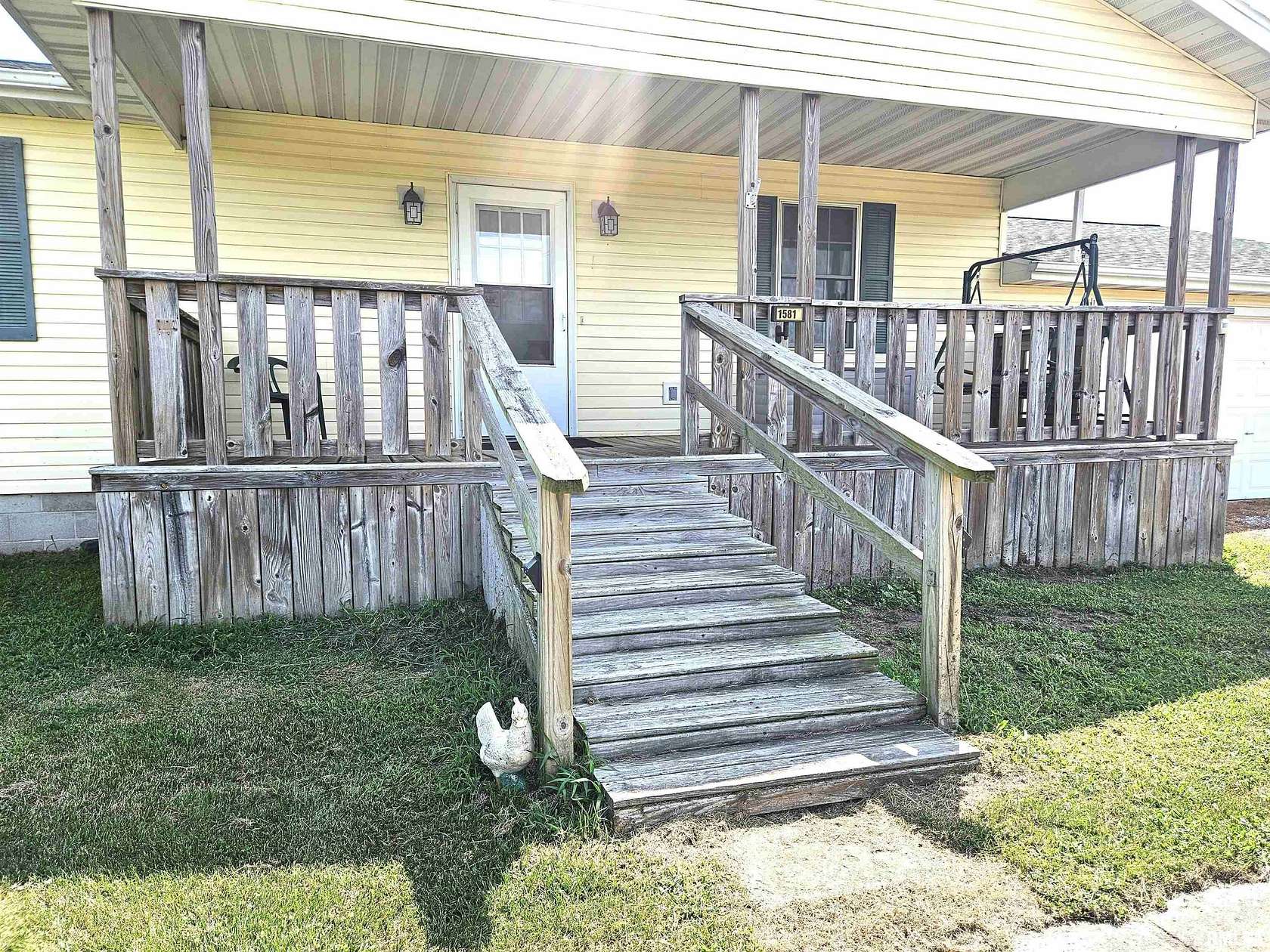 2.27 Acres of Land with Home for Sale in Monmouth, Illinois