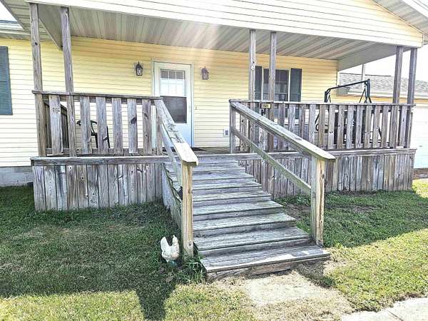 2.27 Acres of Land with Home for Sale in Monmouth, Illinois