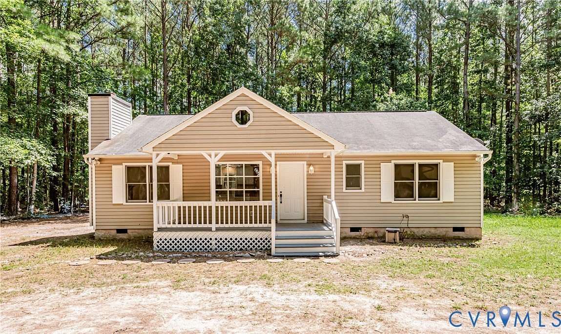 6.28 Acres of Land with Home for Sale in Petersburg, Virginia