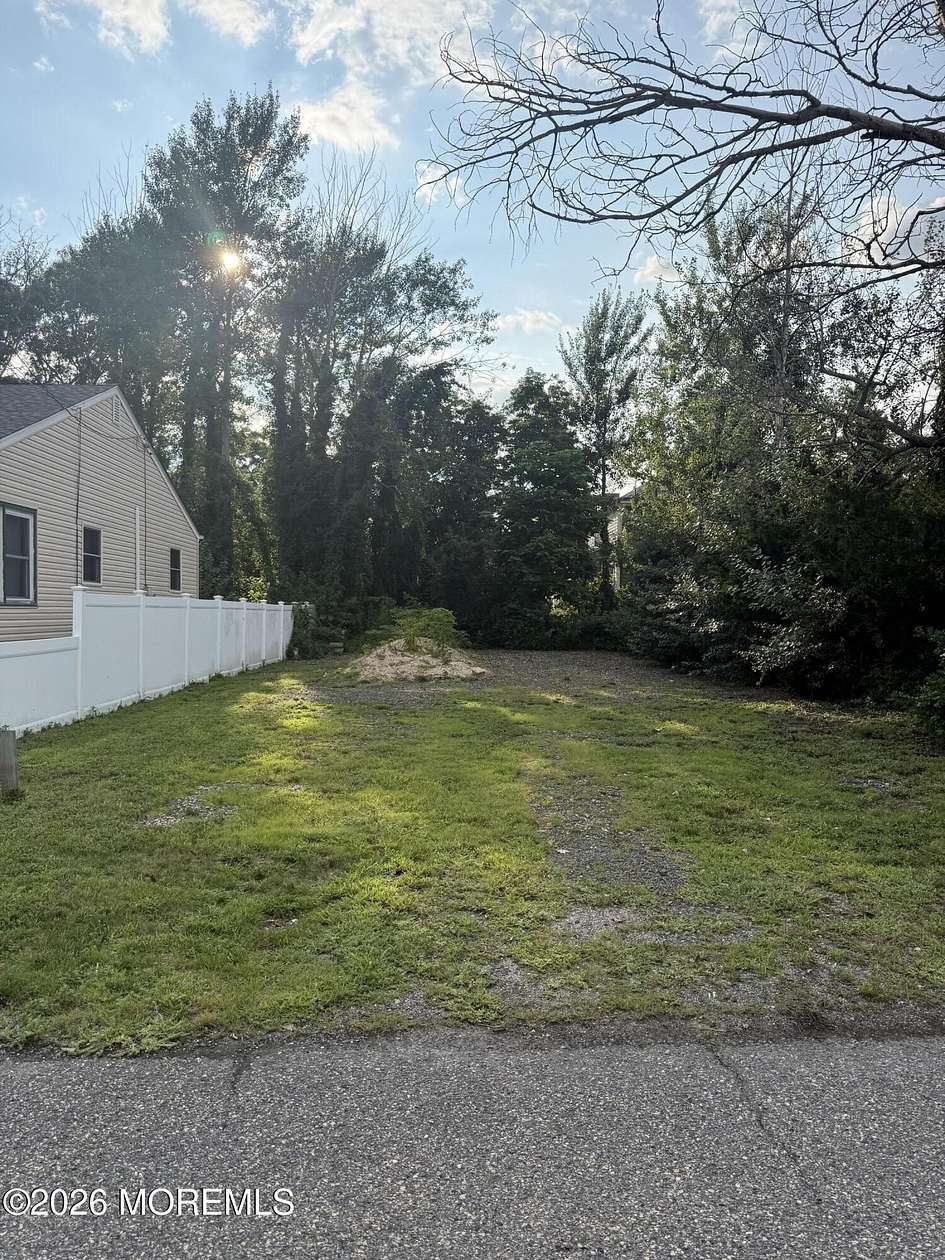 0.09 Acres of Residential Land for Sale in Pine Beach, New Jersey