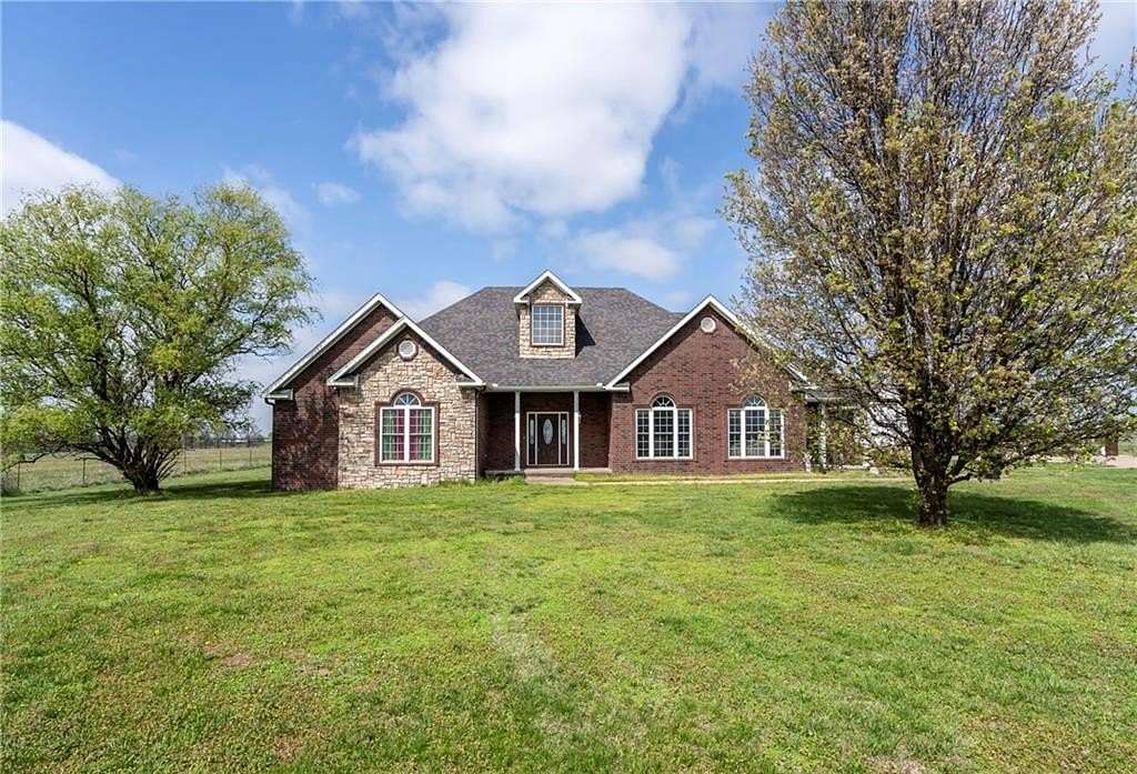 16.7 Acres of Land with Home for Sale in Siloam Springs, Arkansas