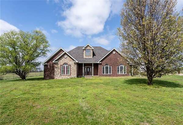 16.7 Acres of Land with Home for Sale in Siloam Springs, Arkansas