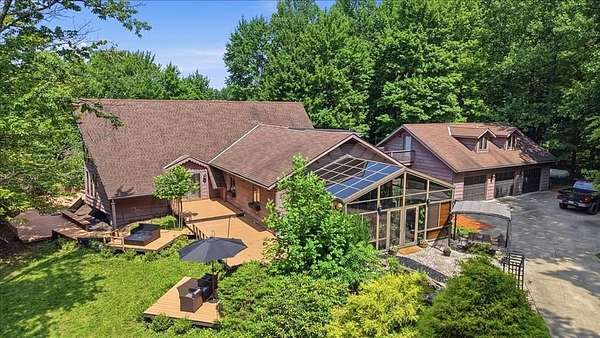 12.6 Acres of Recreational Land with Home for Sale in Mansfield, Ohio