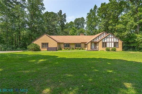 4.4 Acres of Land with Home for Sale in Kilmarnock, Virginia