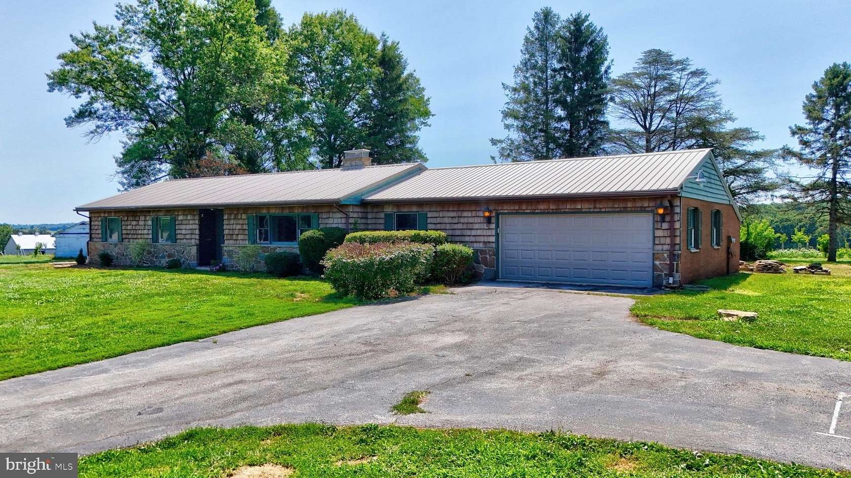 1.9 Acres of Land with Home for Sale in Cochranville, Pennsylvania