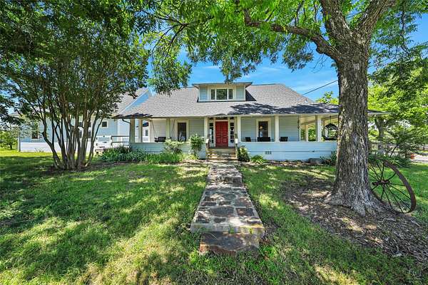 15 Acres of Land with Home for Lease in Anna, Texas