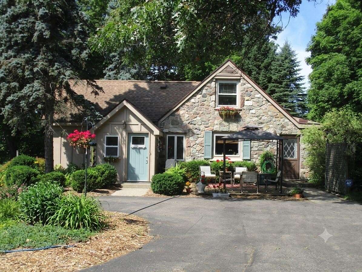 2.17 Acres of Land with Home for Sale in Williamston, Michigan