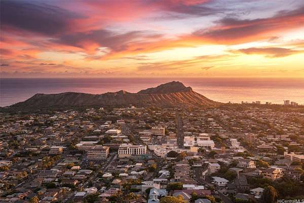Residential Land for Sale in Honolulu, Hawaii
