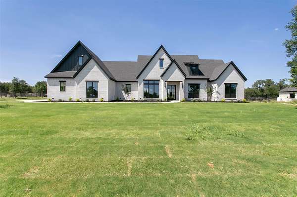 2 Acres of Land with Home for Sale in Weatherford, Texas