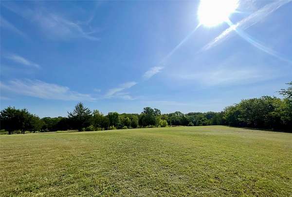 7.74 Acres of Land with Home for Sale in Van Alstyne, Texas