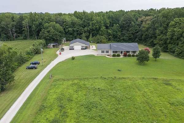 10 Acres of Land with Home for Sale in Owensboro, Kentucky