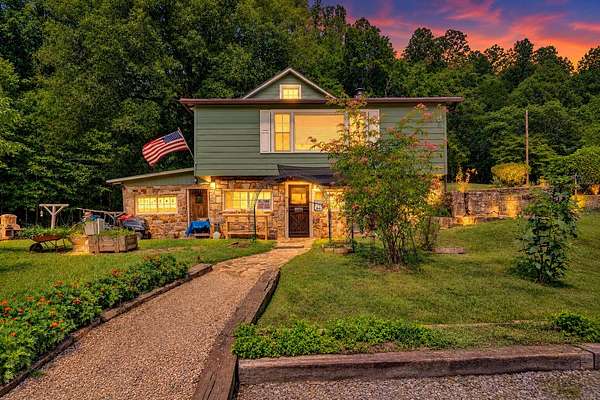 9.17 Acres of Land with Home for Sale in Roanoke, Virginia