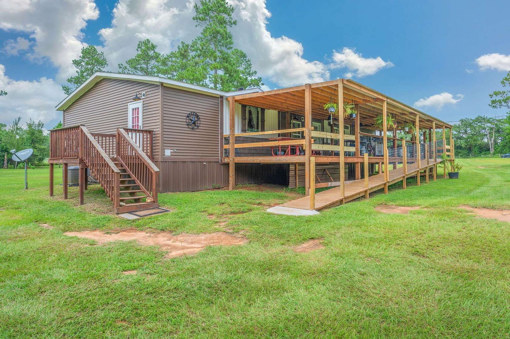 20 Acres of Land with Home for Sale in DeFuniak Springs, Florida