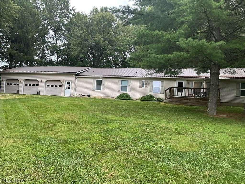 5 Acres of Land with Home for Sale in Hopewell, Ohio