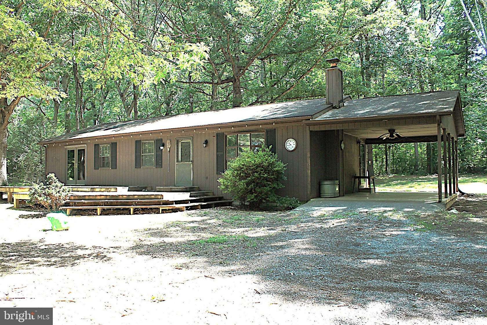 3 Acres of Land with Home for Sale in Edinburg, Virginia