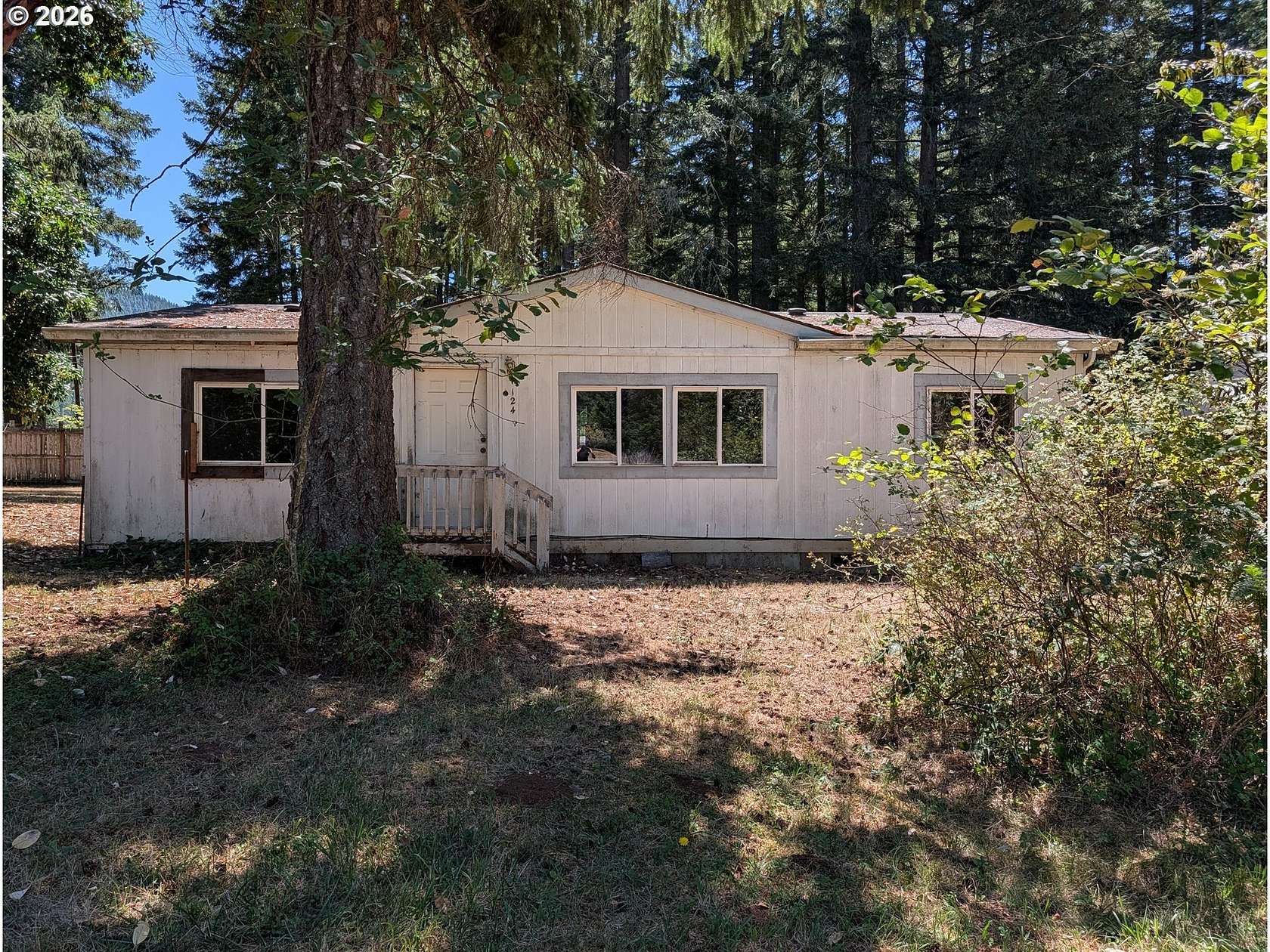 2.68 Acres of Land with Home for Sale in Oakridge, Oregon