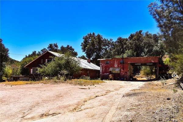 38.5 Acres of Agricultural Land with Home for Sale in Santa Margarita, California