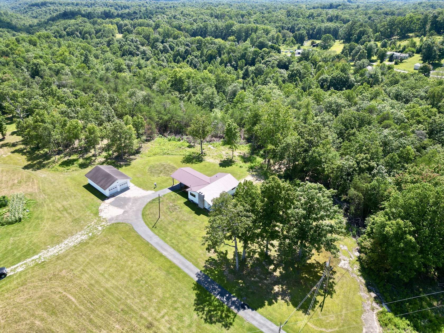 4.7 Acres of Land with Home for Sale in Beattyville, Kentucky