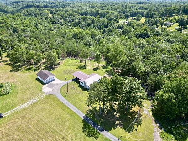 4.7 Acres of Land with Home for Sale in Beattyville, Kentucky