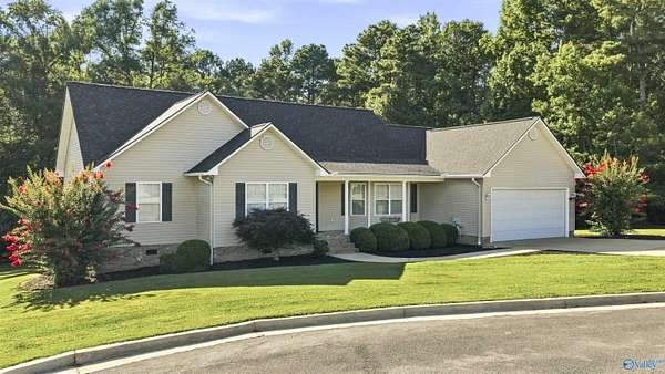 2.14 Acres of Land with Home for Sale in Fort Payne, Alabama