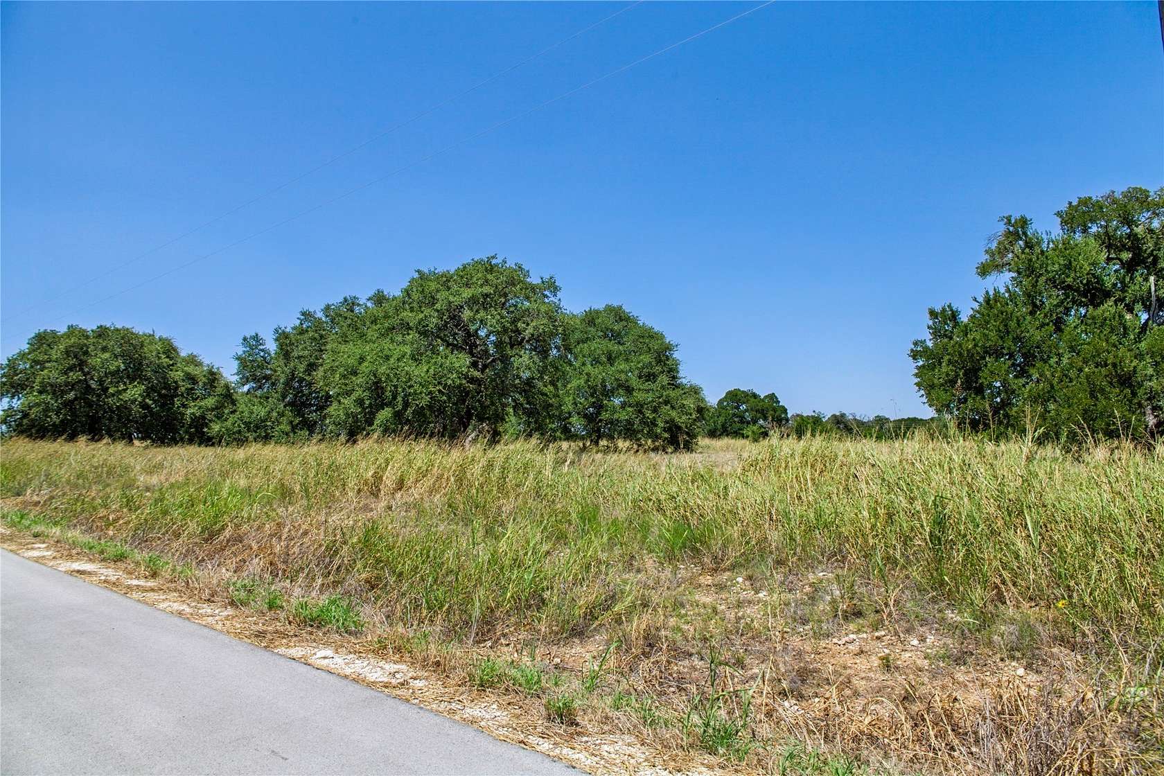 6 Acres of Residential Land for Sale in Oglesby, Texas