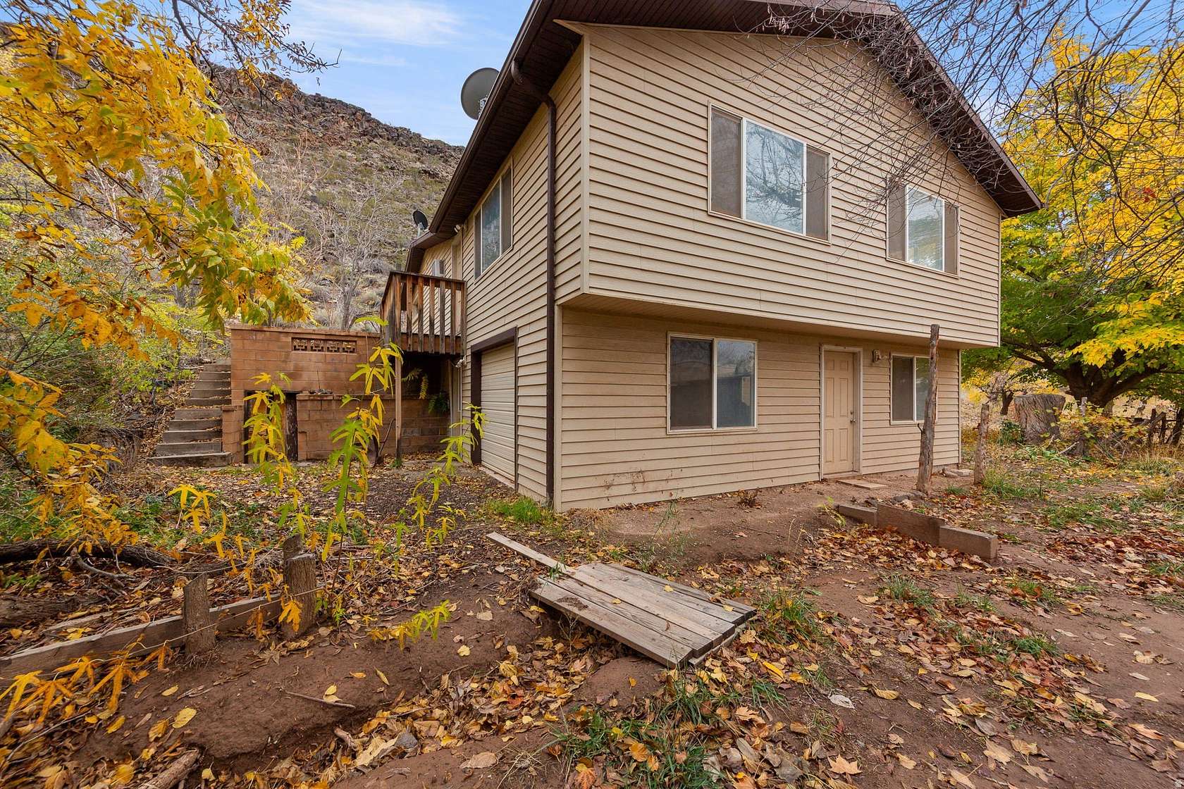 4 Acres of Land with Home for Sale in Hurricane, Utah