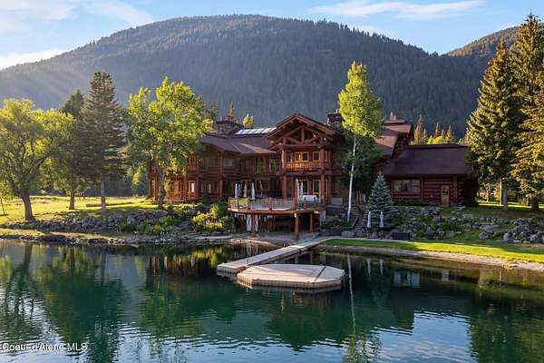 57.6 Acres of Land with Home for Sale in Bonners Ferry, Idaho