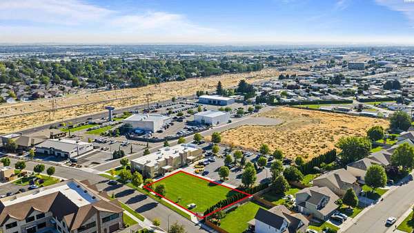 0.31 Acres of Commercial Land for Sale in Kennewick, Washington