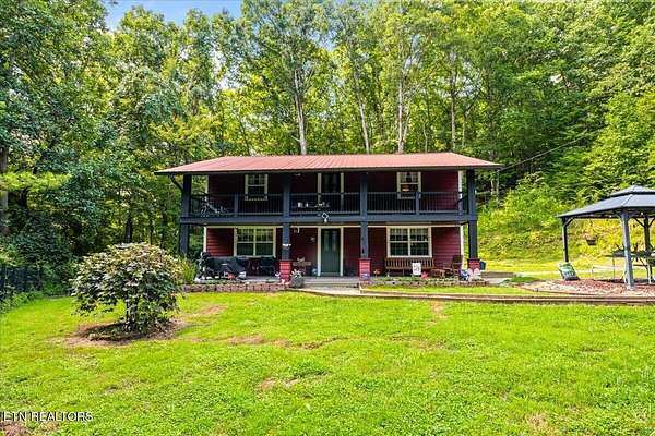 4 Acres of Land with Home for Sale in Huntsville, Tennessee