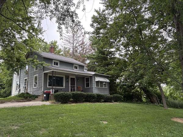 4.9 Acres of Land with Home for Sale in Princeton, Illinois